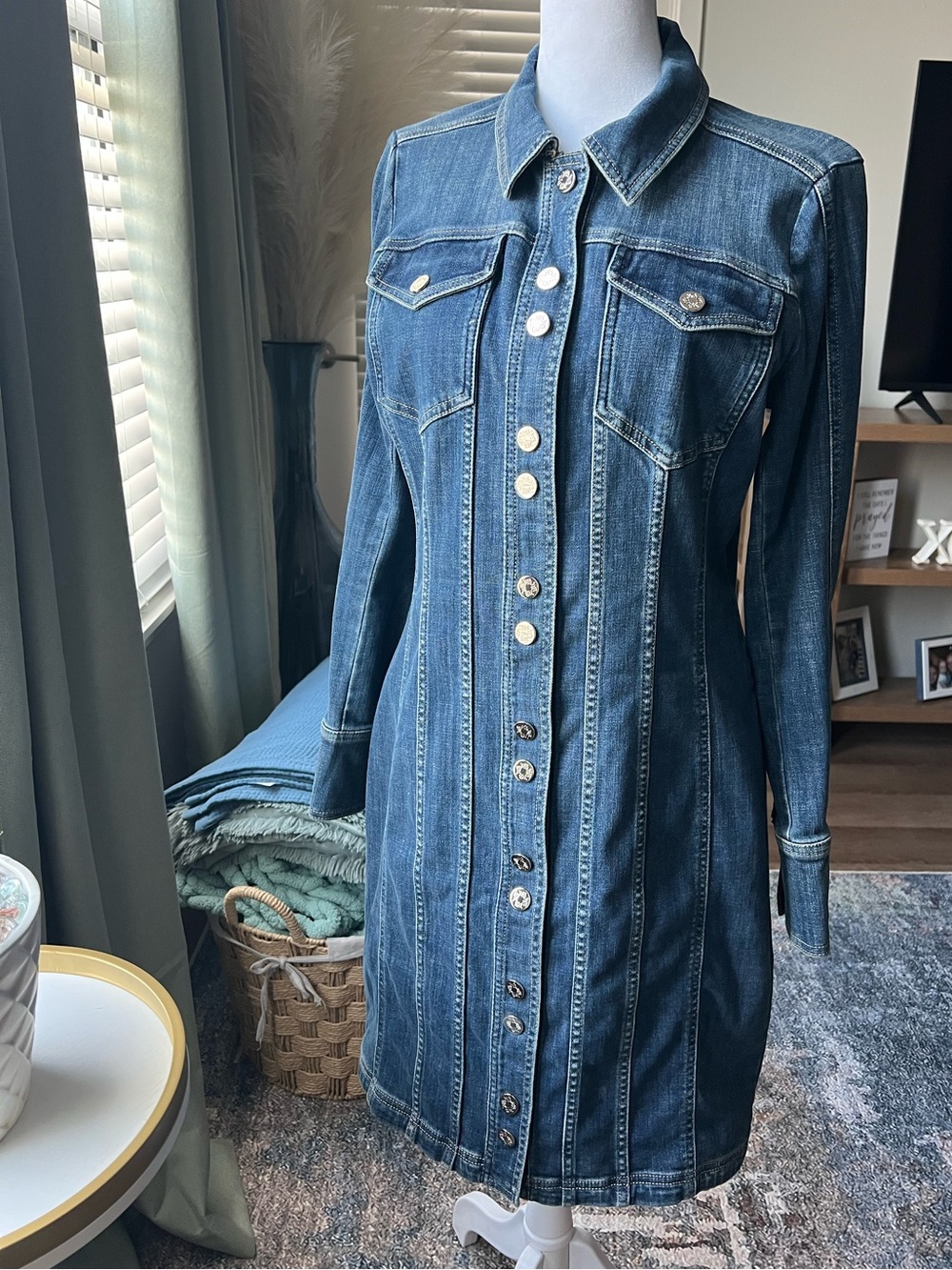 White House Black Market Blue Long Sleeve Denim Shirt Dress Size 8